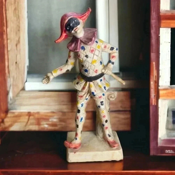 Vintage MCM 1950s Harlequin Clown Jester Figurine Resin Hand Painted in Italy - Picture 1 of 3
